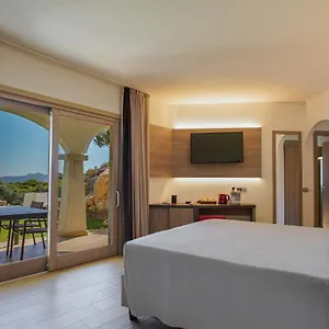 Your Lovely And Elegant With Garden Sea View , La Maddalena (Sassari) Italien
